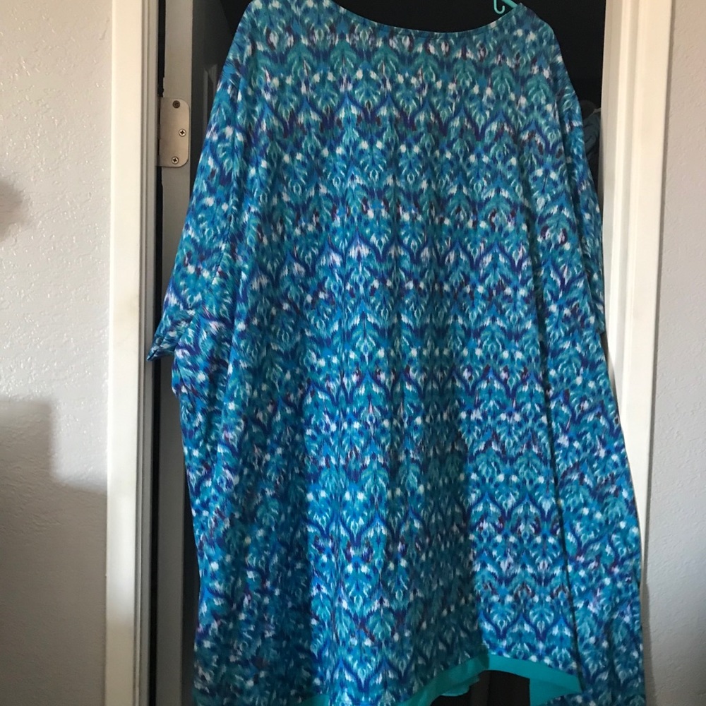 Blouse - Picture 2 of 3
